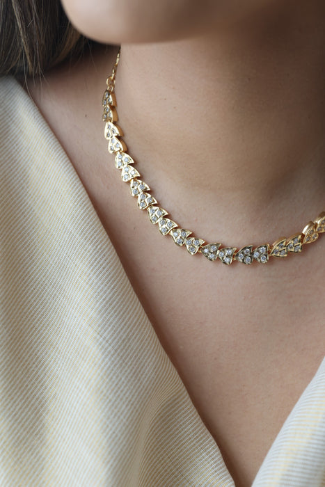 Heritage gold plated white stone short necklace H422
