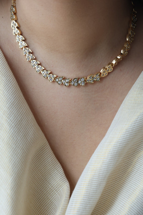 Heritage gold plated white stone short necklace H422