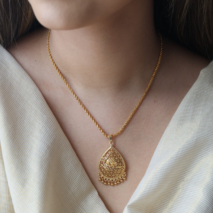 Heritage gold plated simple pendant short chain HC7865