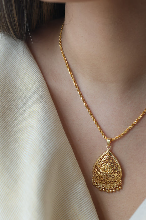Heritage gold plated simple pendant short chain HC7865