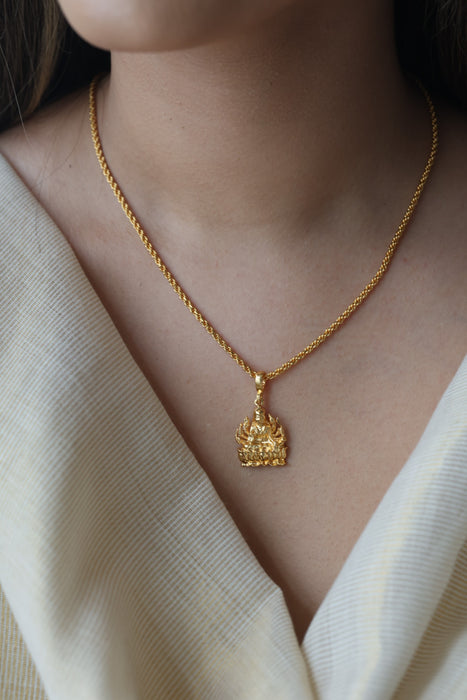 Heritage gold plated simple lakshmi pendant short chain HC3231