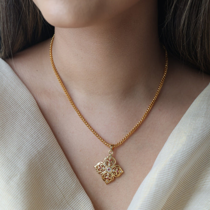 Heritage gold plated simple pendant short chain HC867