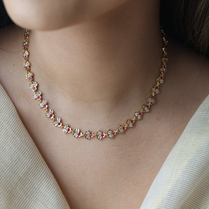 Heritage gold plated ruby white stone short necklace H9778