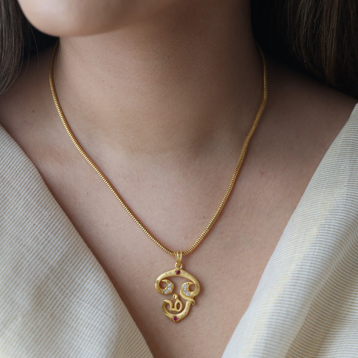 Heritage gold plated OM pendant short chain HC6744