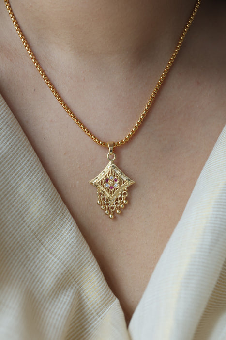 Heritage gold plated simple pendant short chain HC1273
