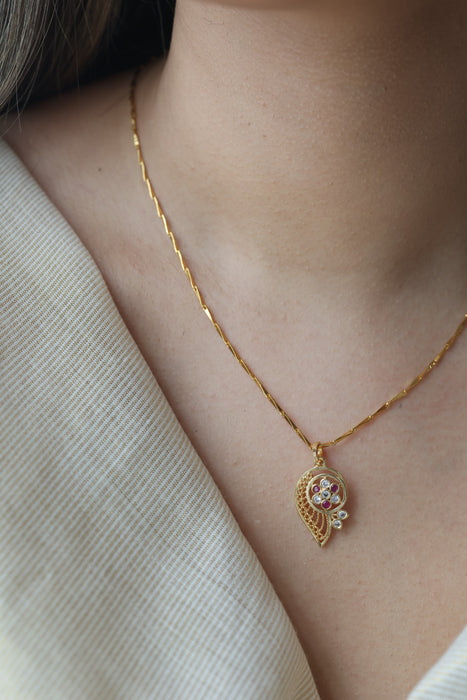 Heritage gold plated simple pendant short chain HC766