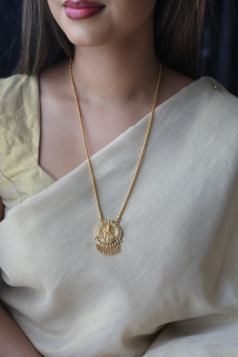 Heritage gold plated lakshmi pendant long chain HC7251