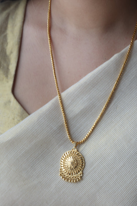 Heritage gold plated pendant long chain necklace HC78911