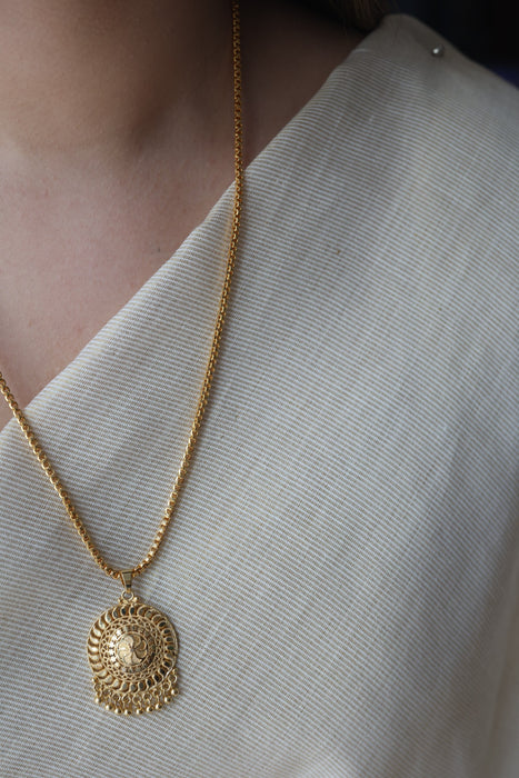 Heritage gold plated pendant long chain necklace HC78911