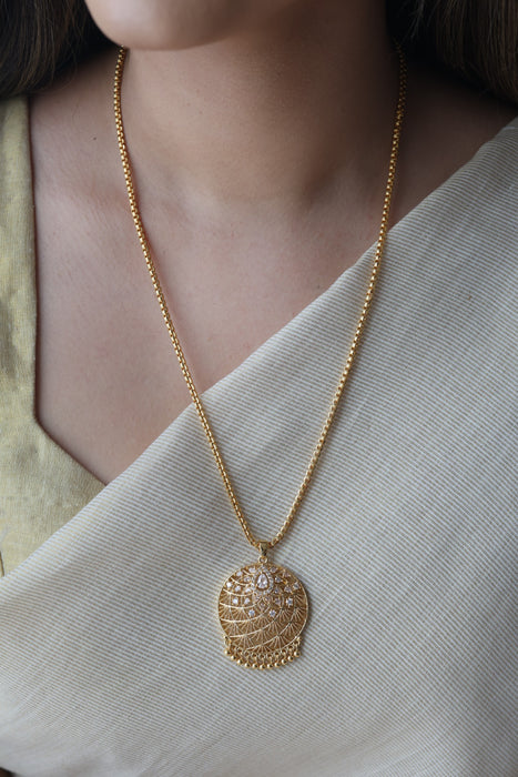 Heritage gold plated white stone pendant long chain necklace HC783