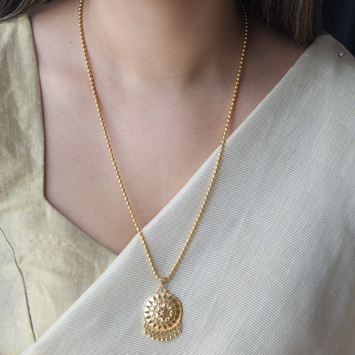 Heritage gold plated pendant long chain necklace HC7890