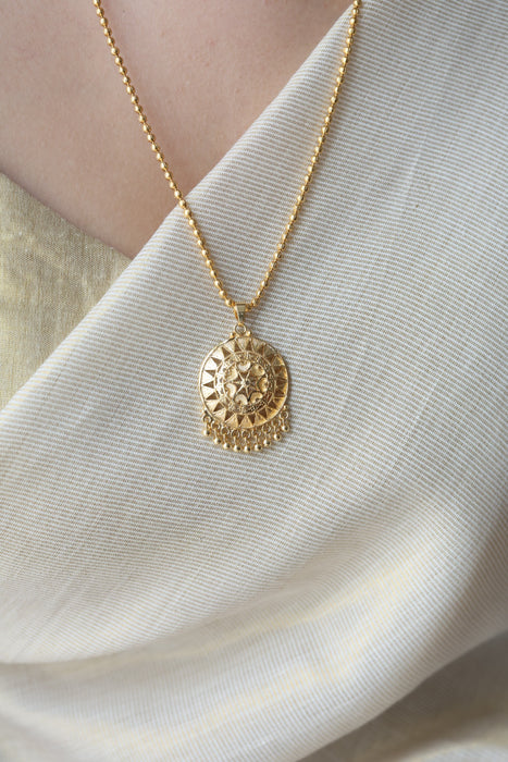 Heritage gold plated pendant long chain necklace HC7890