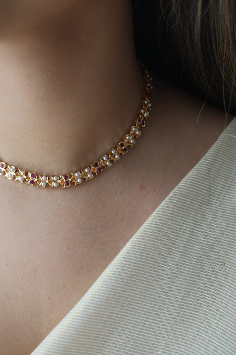 Heritage gold plated ruby pear short necklace H982