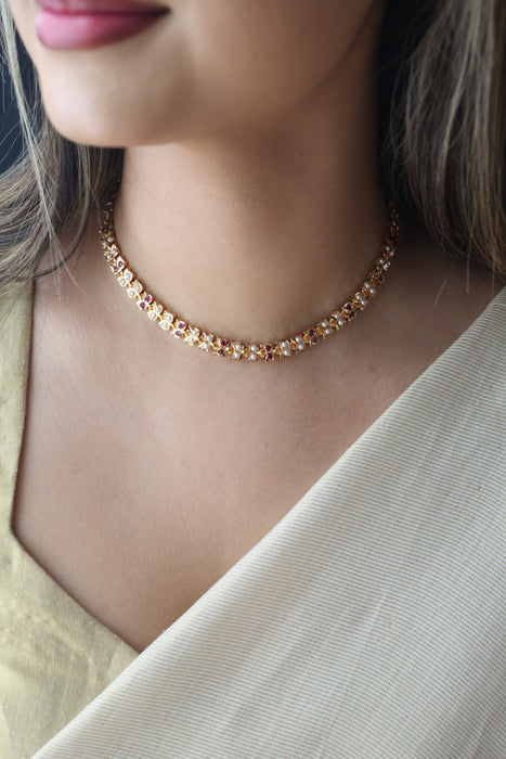 Heritage gold plated ruby pear short necklace H7383