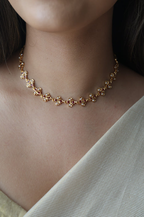 Heritage ruby stone white pearl short choker necklace H3334