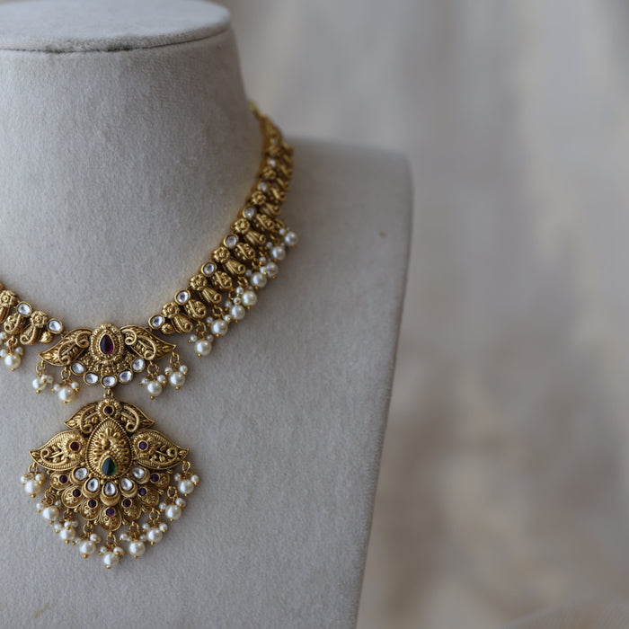 Antique pearl short necklace with earrings S1B119023