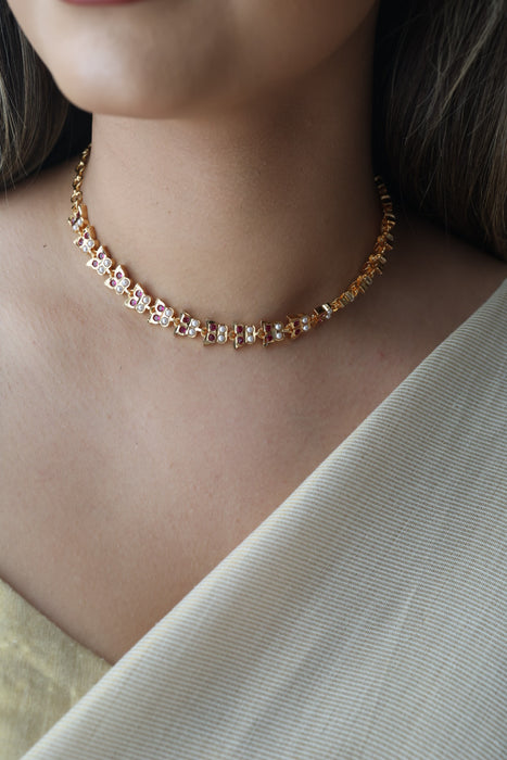 Heritage gold plated ruby pear short necklace H7383