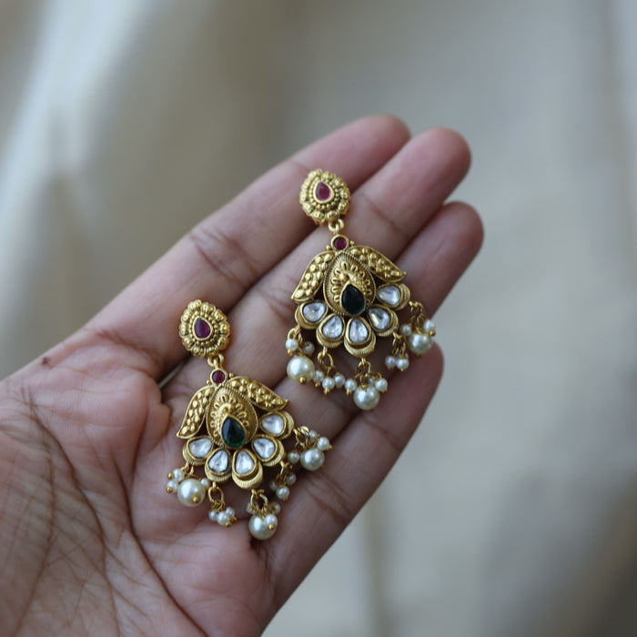Antique pearl short necklace with earrings S1B119023