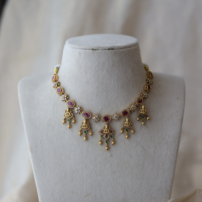 Antique short necklace with earrings S1B1123