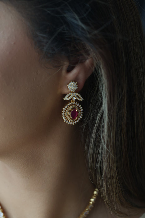 Heritage ruby white stone short necklace with earrings H743