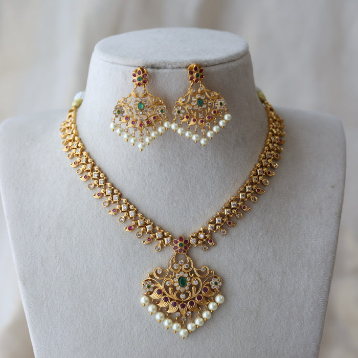 Antique short necklace with earrings S1B11233