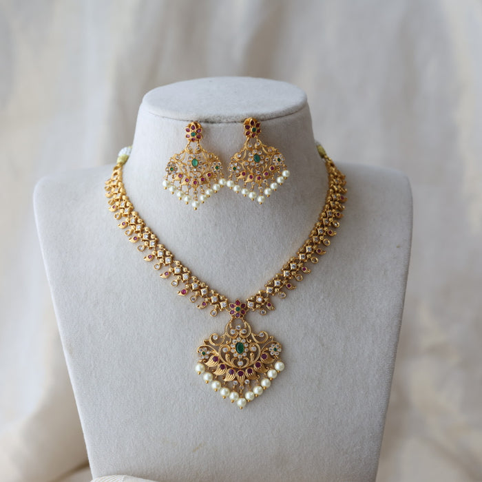 Antique short necklace with earrings S1B11233