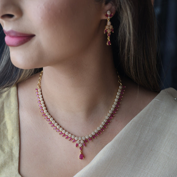 Heritage ruby white stone short necklace with earrings H1334
