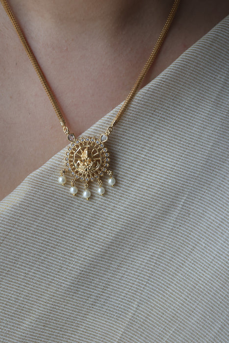 Heritage gold plated simple lakshmi short necklace HS112