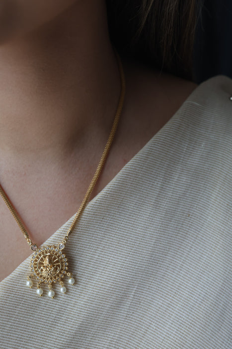 Heritage gold plated simple lakshmi short necklace HS112