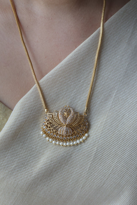 Heritage gold plated short padakam necklace H112
