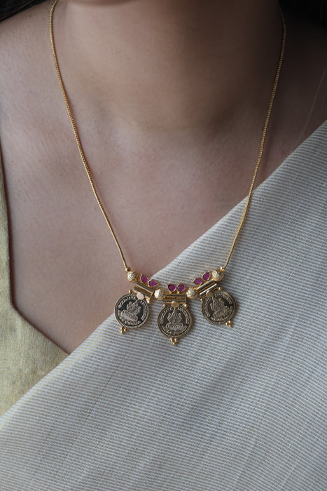 Heritage gold plated simple coin short necklace HS662