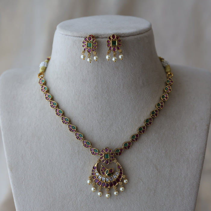 Antique pearl short necklace with earrings SS11332