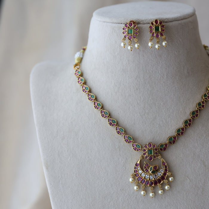 Antique pearl short necklace with earrings SS11332