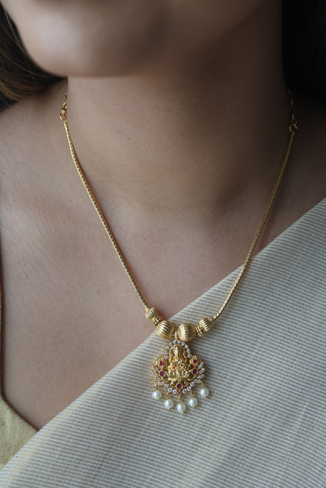 Heritage gold plated white stone lakshmi short necklace H852