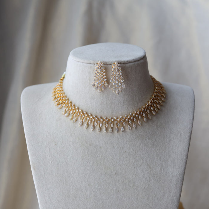 Heritage gold plated white stone short necklace with earrings H992