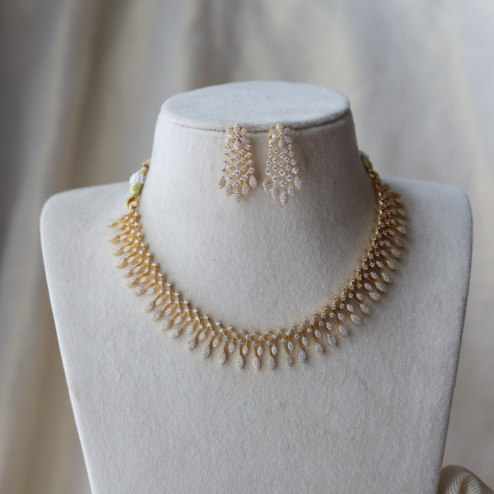 Heritage gold plated white stone short necklace with earrings H992