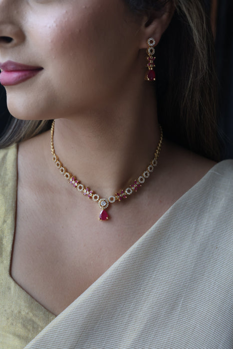 Heritage gold plated ruby & white stone short necklace with earrings H8137