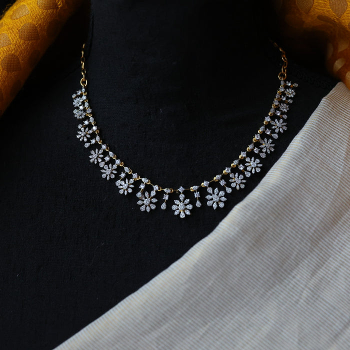 Heritage gold plated white stone short necklace H5111