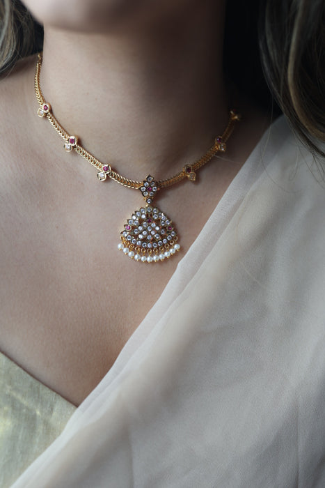 Heritage gold plated short necklace H754