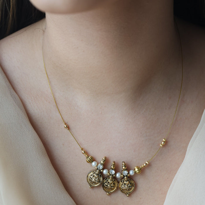 Antique coin design invisible short necklace IN7989