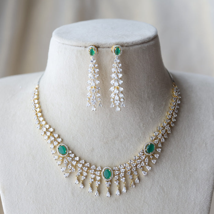 Heritage gold plated green white stone short necklace with earrings H80303