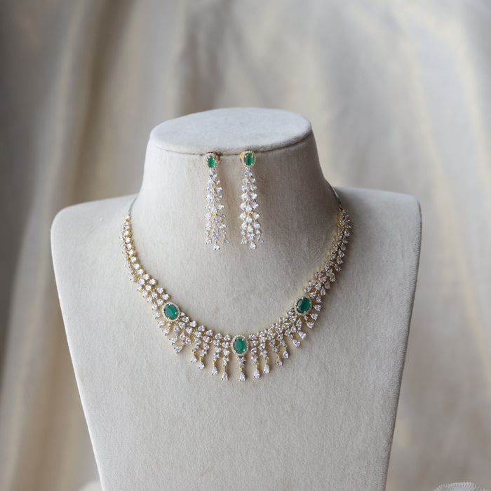 Heritage gold plated green white stone short necklace with earrings H80303
