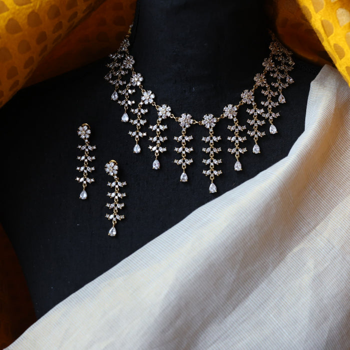 Victorian white stone choker necklace with earrings V6223