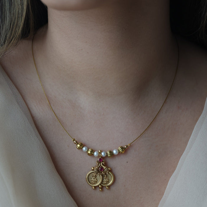 Antique coin design invisible short necklace IN790