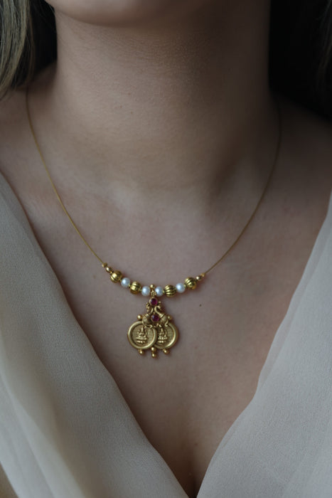 Antique coin design invisible short necklace IN790
