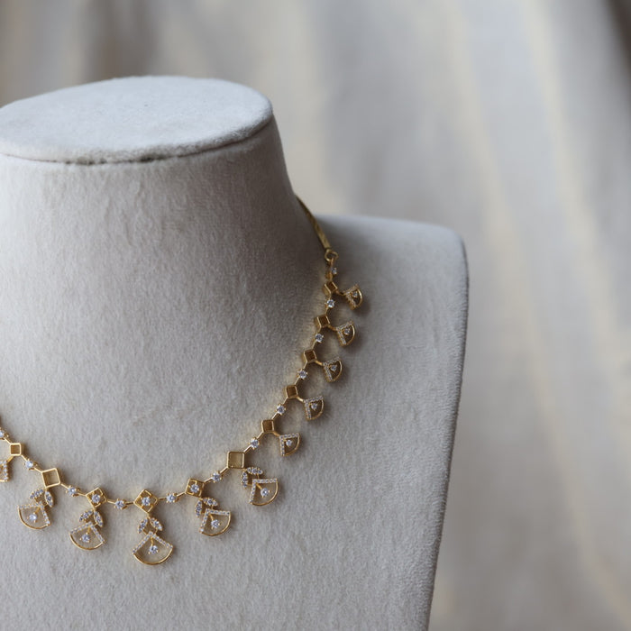 Heritage gold plated white stone short necklace with earrings H9222