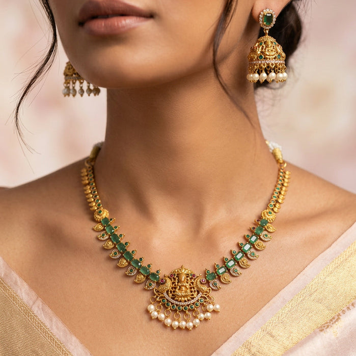 Antique green stone short necklace with earrings AG223