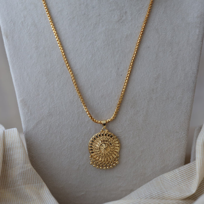 Heritage gold plated pendant long chain necklace HC78911