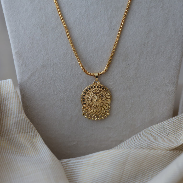 Heritage gold plated pendant long chain necklace HC78911