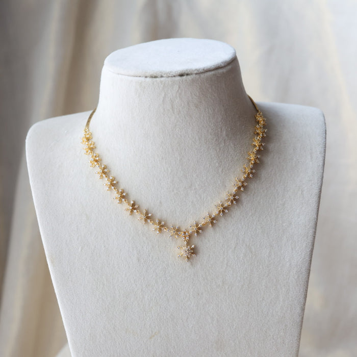 Heritage gold plated white stone short necklace with earrings H2344